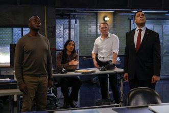 Imagen de The Blacklist (T10): Ep.7 El freelance (nº 145): parte 2 - 3