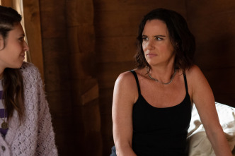 Imagen de Yellowjackets (T2): Ep.6 Estate alerta - 14