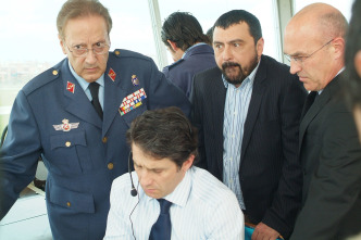 Imagen de Los Hombres de Paco (T2): Ep.5 Aterriza con las muelas - 1