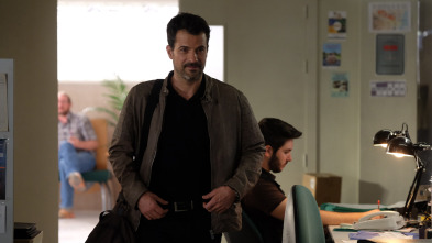 Imagen de Mar de Plástico (T1): Ep.1  - 2