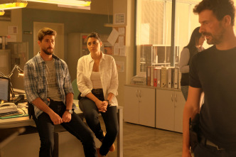 Imagen de Mar de Plástico (T2): Ep.1 Deshacer lo andado - 1