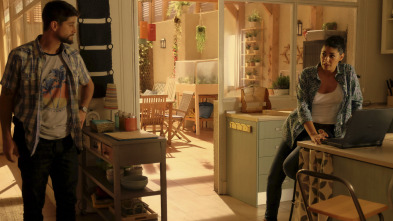 Imagen de Mar de Plástico (T2): Ep.1 Deshacer lo andado - 3