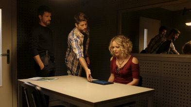 Imagen de Mar de Plástico (T2): Ep.4 La trituradora - 4