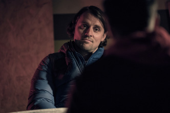 Imagen de Blue Lights (T1): Ep.4 El efecto luna llena - 6