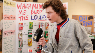 Imagen de El joven Sheldon (T1): Ep.16 Asteroides asesinos, Oklahoma y una máquina para rizar el pelo - 1