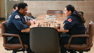 Imagen de Chicago Fire (T11): Ep.18 El peligro está en todas partes - 3