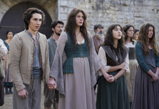 Imagen de Hijas del fuego (T1): Ep.1 Las brujas solo comen manzanas - 4
