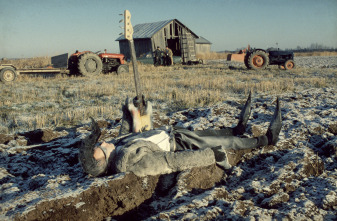 Leningrad Cowboys Go America