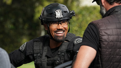 Imagen de S.W.A.T.:  Los... (T7): Ep.3 Bueno para nada - 6