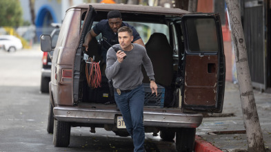 Imagen de The Rookie (T6): Ep.8 Tarjeta de asistencia - 1