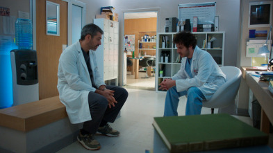 Imagen de DOC (T3): Ep.11 Distantes - 2