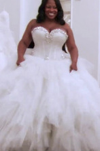 Imagen de ¡Sí, quiero ese... (T6): Búsqueda y captura de vestido - 1