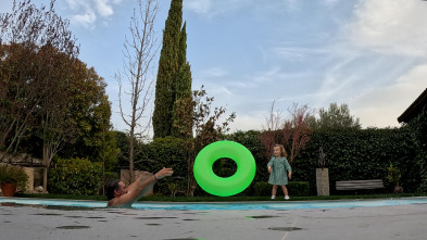 La piscina de tus... (T1): Una piscina que hace familia