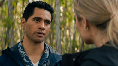 Imagen de NCIS: Hawai'i (T2): Ep.18 Migas de pan - 3