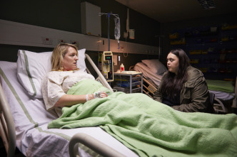 Imagen de My Mad Fat Diary (T2): Ep.7 Pegamento - 6