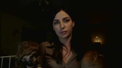 Imagen de Algo malvado (T1): Agatha y la luna de miel - 2