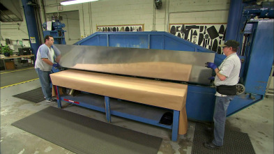 Imagen de Así se hace: Carteles luminosos, trajes de neopreno, aviones de aluminio - 4