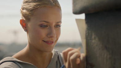 Imagen de Búscame en París (T2): Ep.3 Fuera de lugar - 2