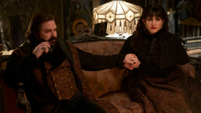 Imagen de Lo que hacemos en... (T1): Ep.6 El barón se va de juerga - 2