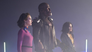 Imagen de Doom Patrol (T2): Ep.2 La patrulla del tyempo - 2