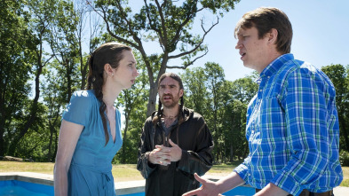 Imagen de Crashing (T1): Ep.8 The Baptism - 2