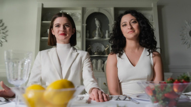 Three Busy Debras (T2): Ep.4 Amar y respetar a una Debra