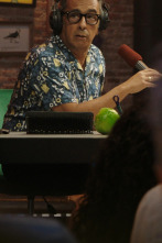 Imagen de Nadie sabe nada (T1): Ep.26 La belleza marrana y los perros escarchados - 1