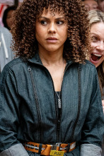Imagen de Avenue 5 (T2): Ep.5 Juguemos con fuego - 1