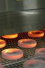 Imagen de ¿Cómo lo hacen? (T6): Paracaídas y energía solar - 1