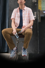 Imagen de Crashing (T2): Ep.1 El ateo - 1