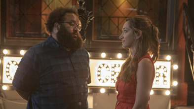 Imagen de Crashing (T3): Ep.6 La Quedada - 2