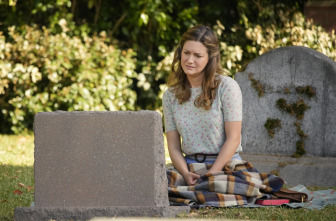 Imagen de (LSE) - El joven... (T7): Ep.13 (LSE) - Funeral - 4
