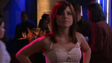 One Tree Hill,... (T5): Ep.7 En el club