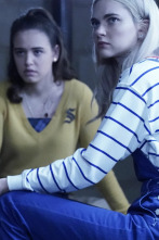 Legacies (T1): Ep.16 Siempre Hay una Laguna