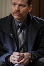 Imagen de East New York (T1): Ep.14 La familia diezma - 1