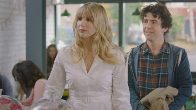 Motherland, Season 3 (T3): Ep.6 El cumpleaños sorpresa