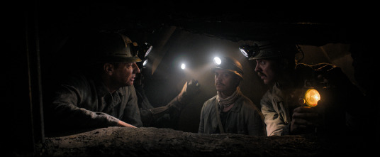 Imagen de Oscuridad total - 16