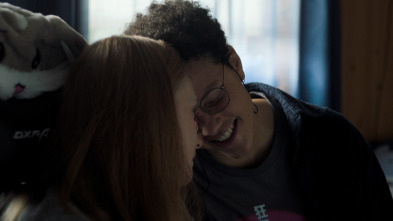 Imagen de Amor sin wifi (T1): Ep.5 Salir del útero - 7