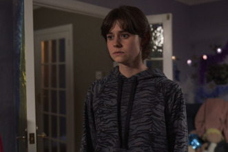 Imagen de Querida Marnie (T1): Ep.1 Consideración primordial - 15