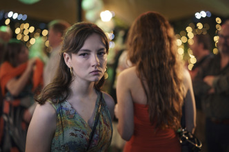 Imagen de Ambición y mentiras (T1): Ep.3  - 4