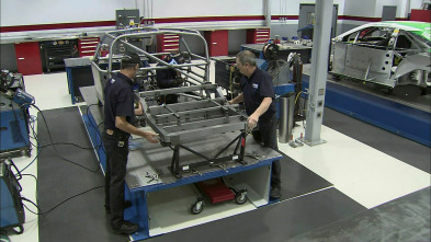Imagen de Así se hace: Chasis para coches de competición NASCAR, palos de hurling, amplificadores de potencia y cafeteras t - 2