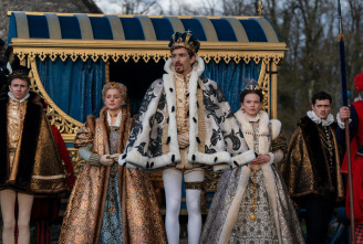 Imagen de (LSE) - La reina... (T2): Ep.1  - 11