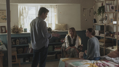 Imagen de Familias como la... (T1): Ep.2 Se separan las ovejas de los cabritos - 4