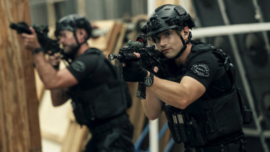 Imagen de S.W.A.T.: Los... (T4): Ep.1 Tres jóvenes de diecisiete años - 3