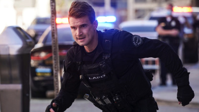 Imagen de S.W.A.T.: Los... (T4): Ep.18 Veritas Vincit - 5