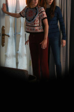 Imagen de Pequeñas mentirosas (T6): Ep.15 No molestar - 1