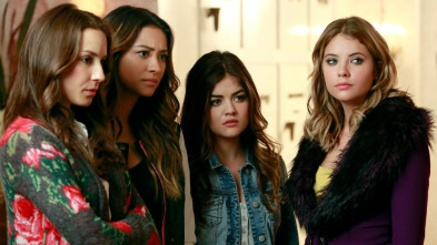 Imagen de Pequeñas mentirosas (T4): Ep.14 ¿Quién está en la caja? - 2