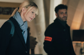 Imagen de Bright minds (T5): Ep.5 El bautismo de los muertos - 2