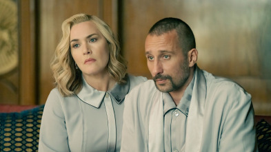Imagen de The Regime (T1): Ep.5 Todos los fieles - 2