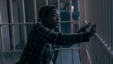 Imagen de El cuento de la... (T3): Ep.7 Under His Eye - 2